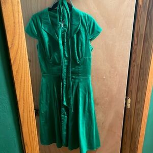 Pinup Couture Med green shirt dress with self belt, lined to waist, vintage